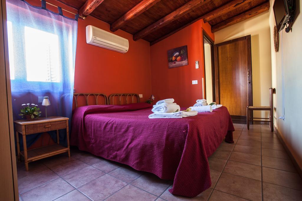 Terrasini 2000 Case Vacanza חדר תמונה