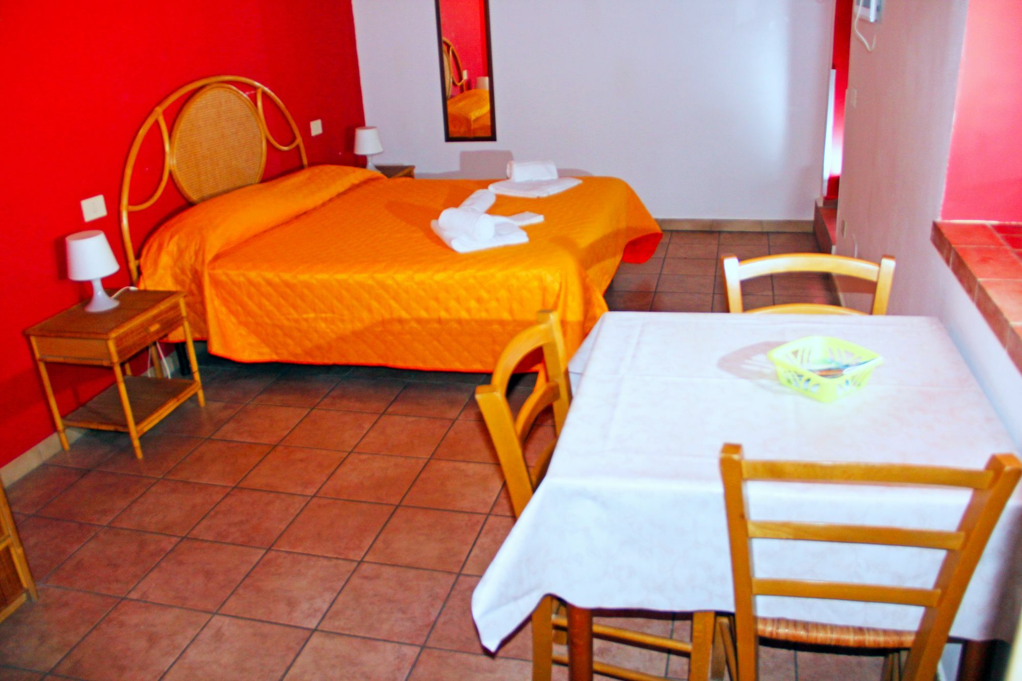 Terrasini 2000 Case Vacanza מראה חיצוני תמונה